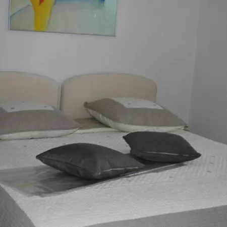 Riviera Of 4*